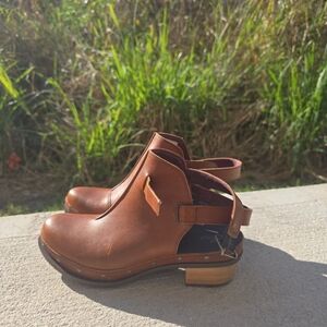 CHACO Catalina Studded Clog – Women’s 8.5